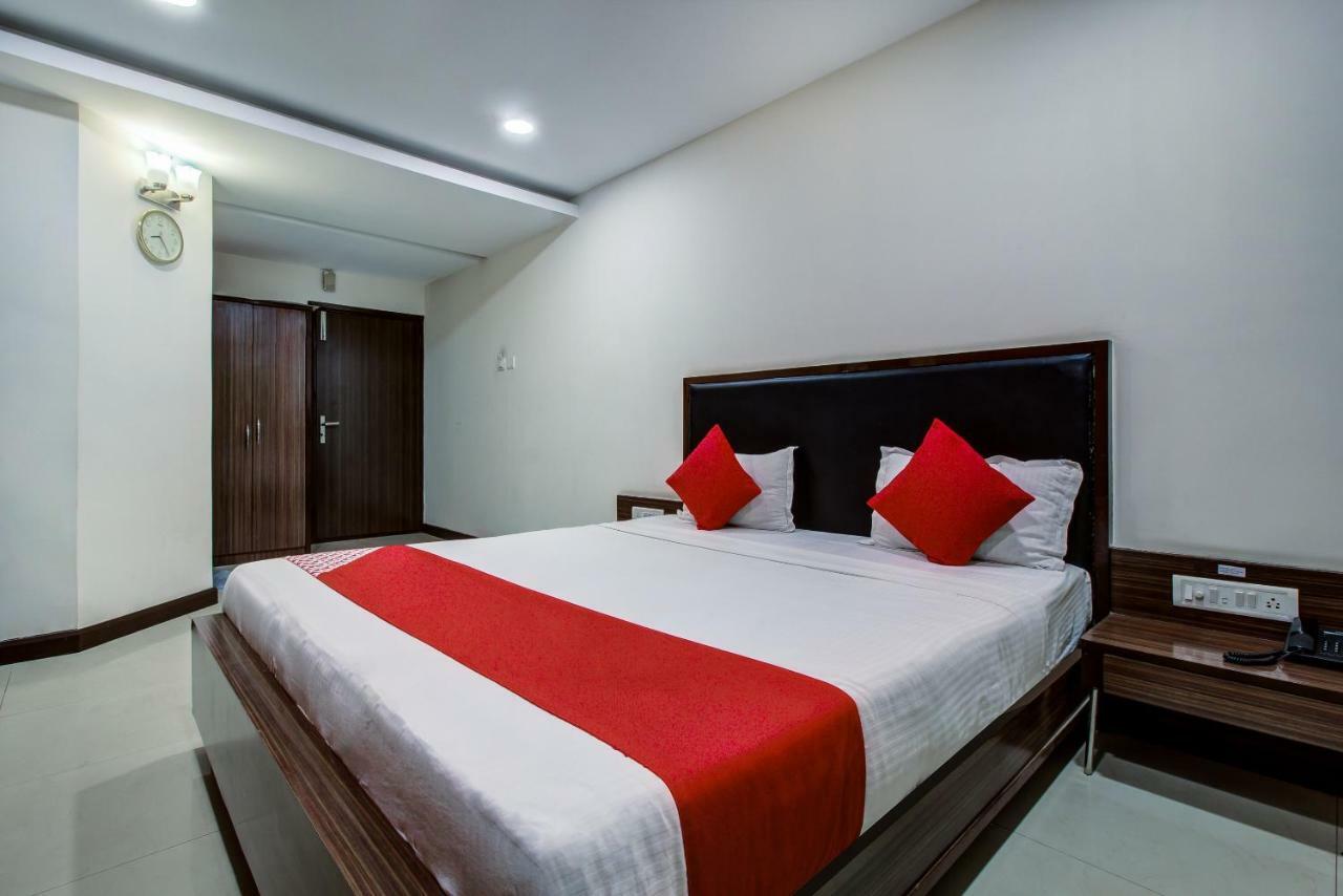 Oyo 3575 The Wave International Hotel Jamshedpur Exterior photo